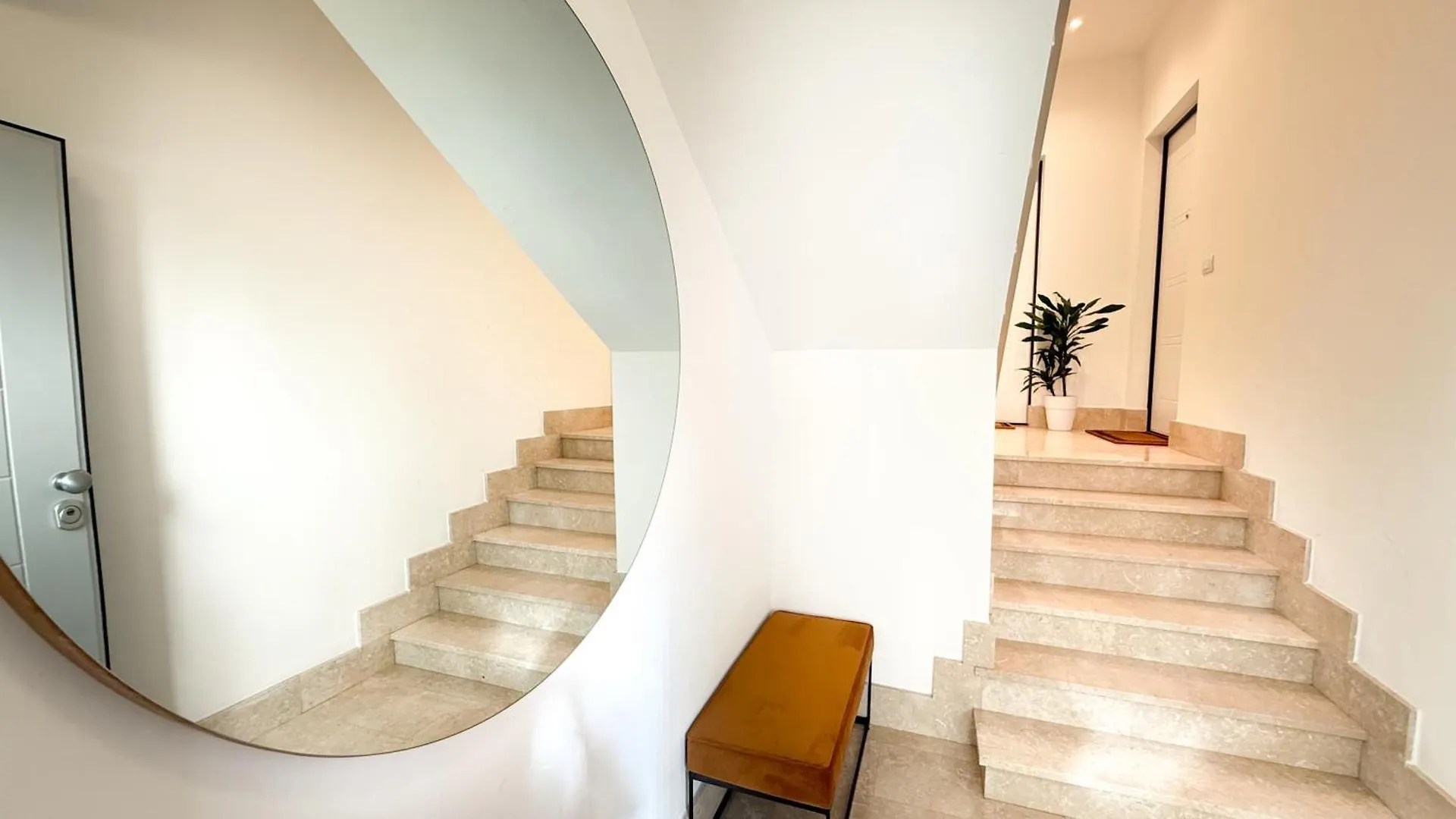 Fiera Milano & Portello, Teodorico Apartments